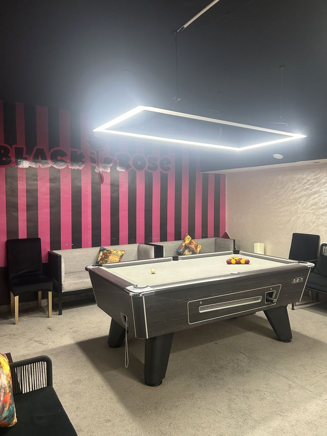 Salle de billard pool, The Black Rose Marrakech
